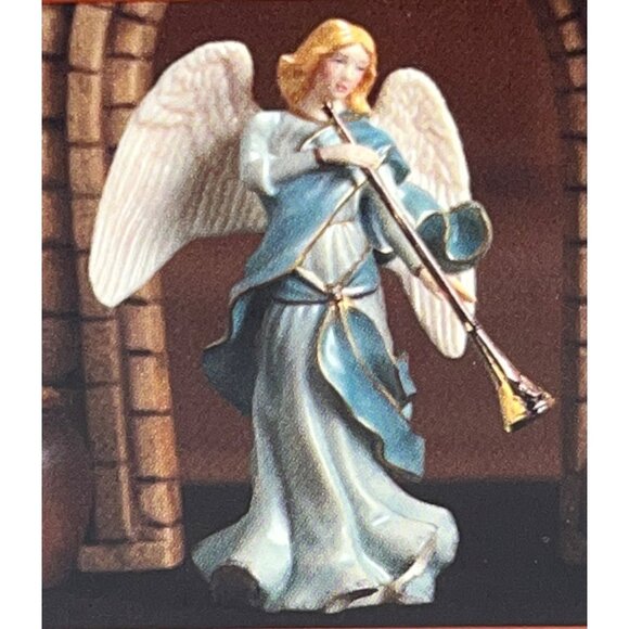 Lenox China Little Town of Bethlehem Nativity Angel With Trumpet 6141808 - Picture 1 of 8